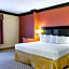 Quality Inn & Suites Oakwood Village - Cleveland South