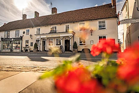 The Dog & Bear Hotel