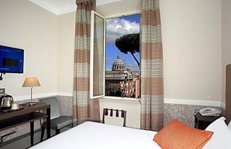 Single Room - French Bed
