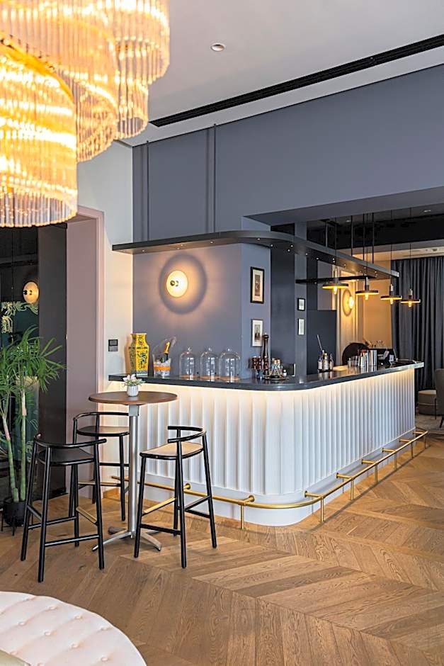 Alice Hotel