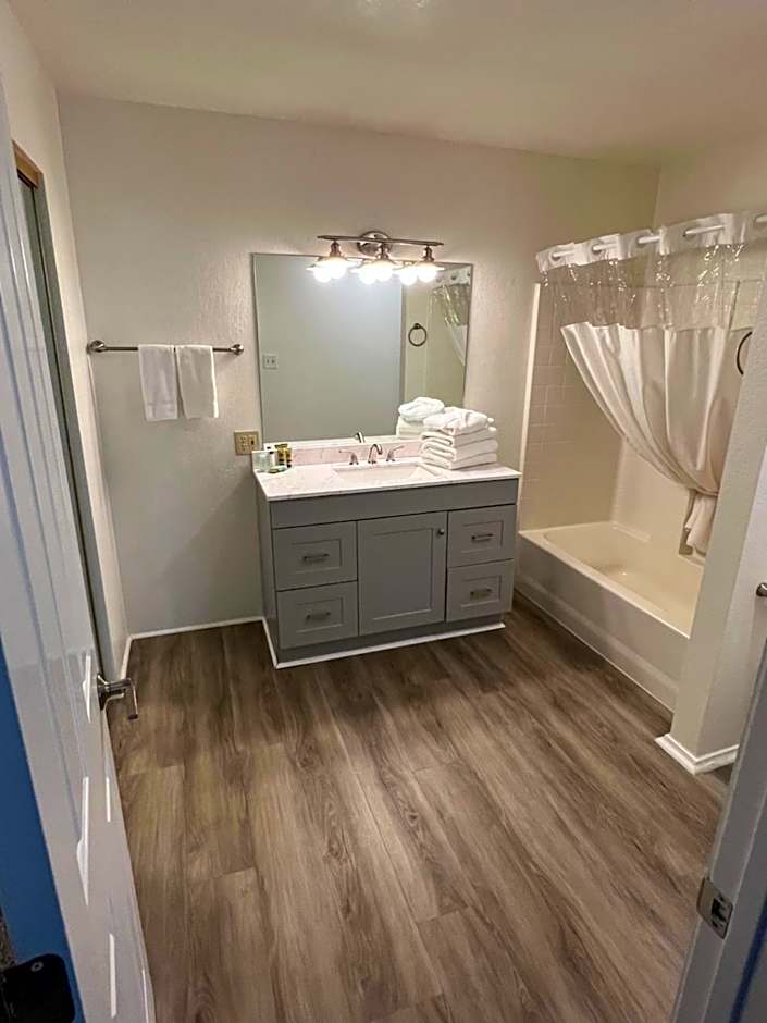 Majestic Mountain Inn