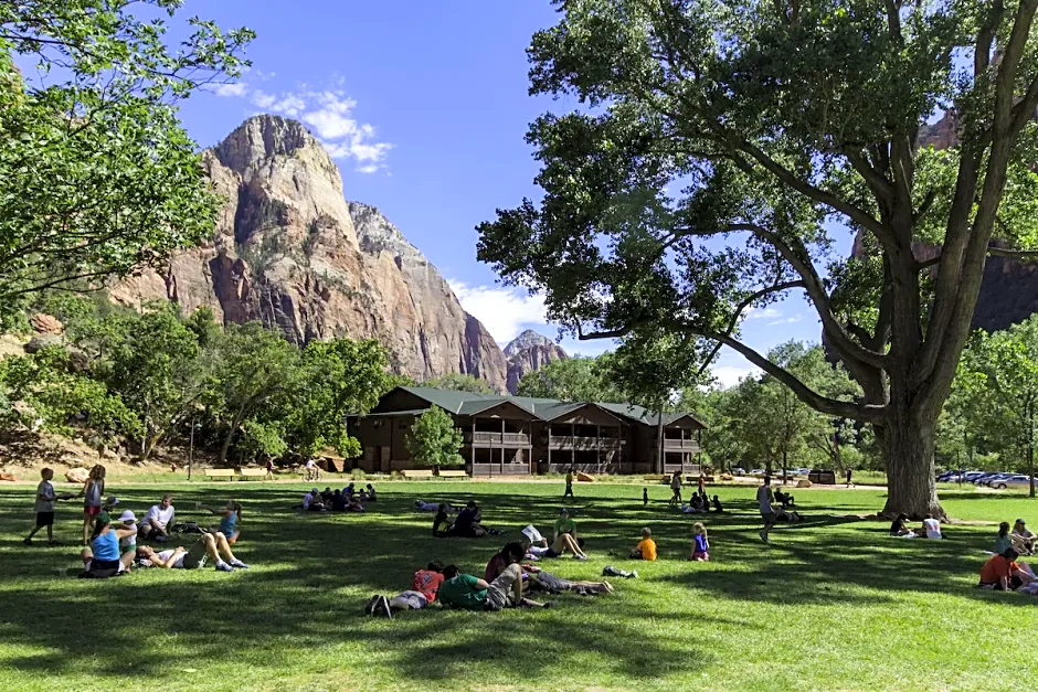 Zion Lodge