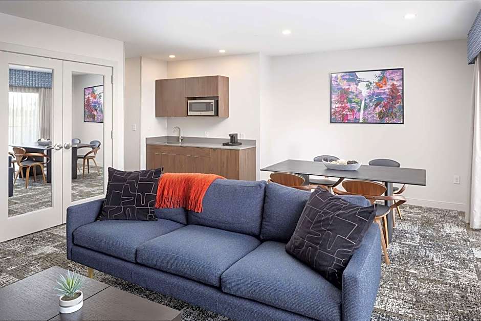 Hampton Inn & Suites Rochester Downtown