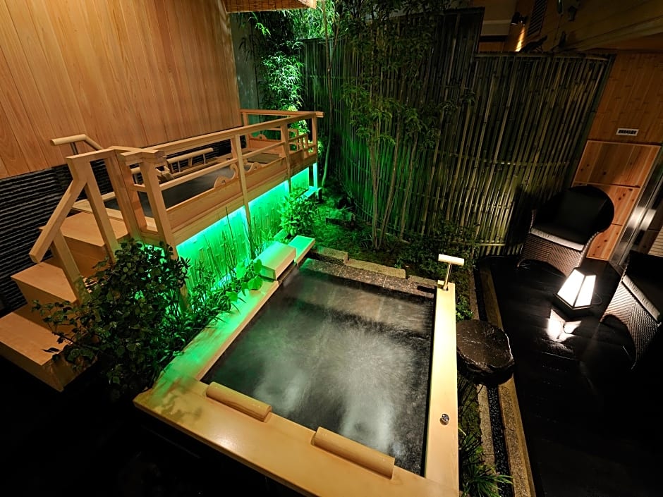 Ryoan Kazuki with Luxury Kyoto Collections KADEN