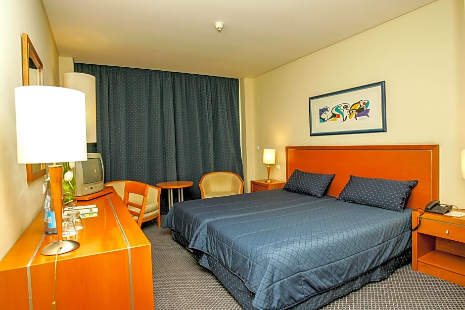 Photo 1 of 1 of 2 Beds with Extra Bed