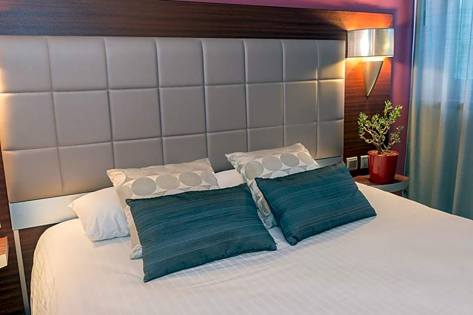 Kyriad Limoges Centre Gare - Atrium