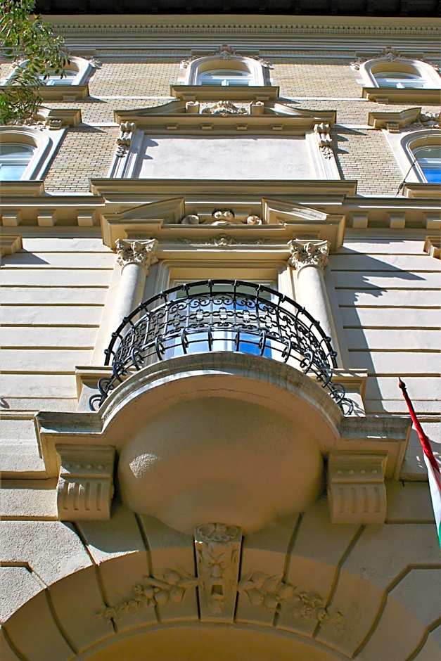D50 Hotel