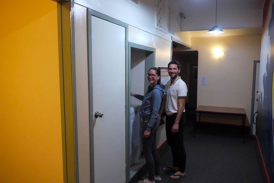 Manowhenua Lodge Hostel