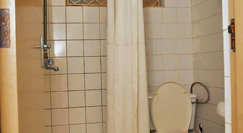 MAKERERE UNIVERSITY GUEST HOUSE