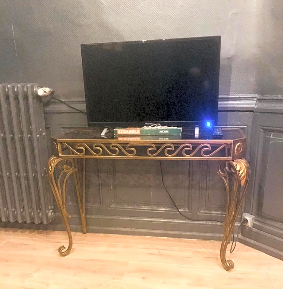 Chambre privée totalement indépendante au c¿ur de la ville
