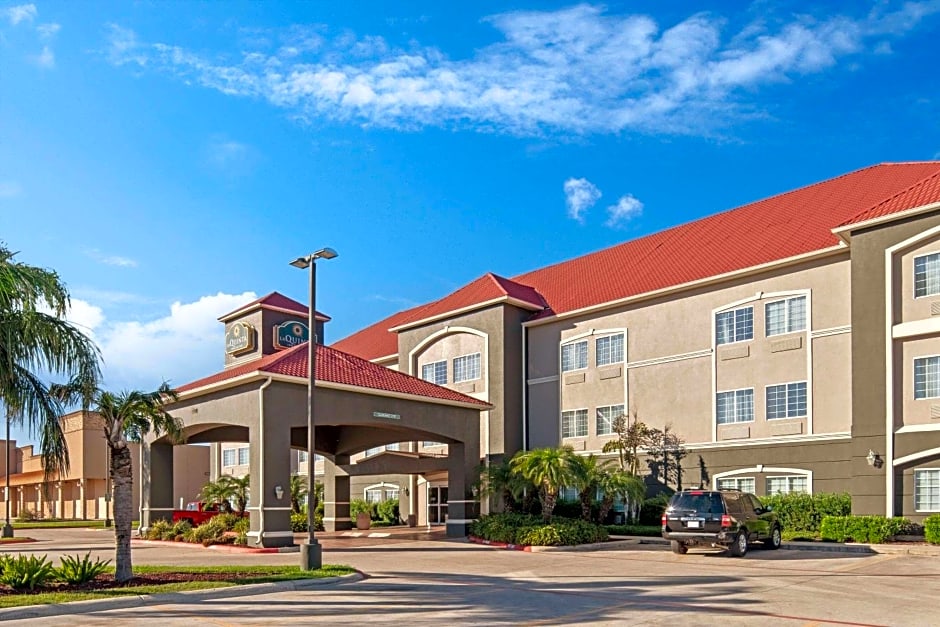 La Quinta Inn & Suites by Wyndham Mercedes