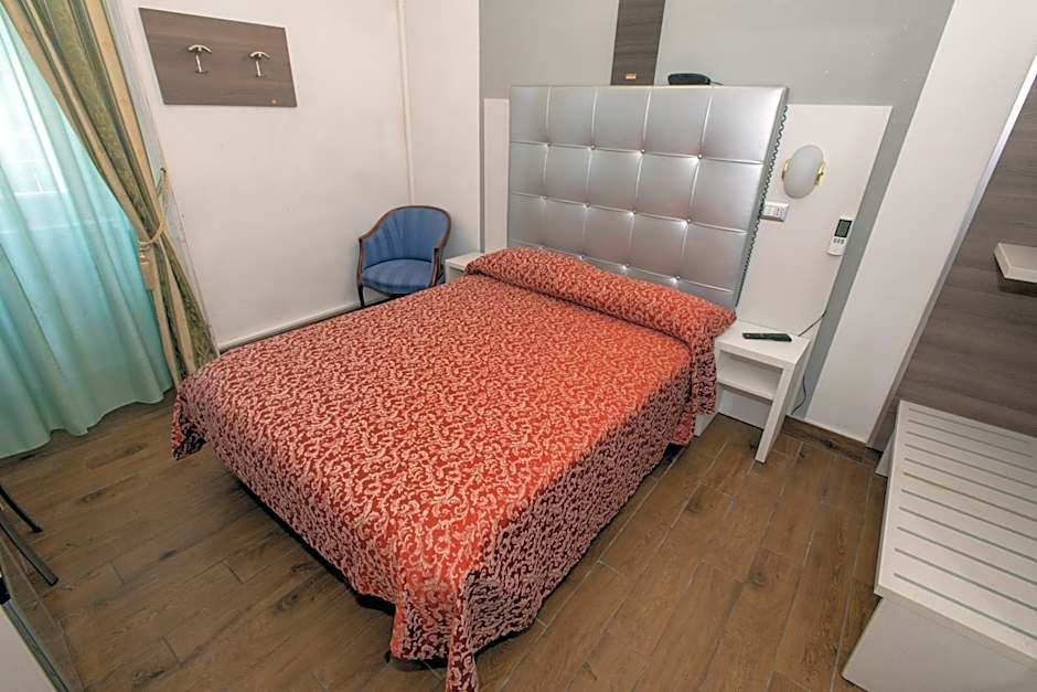 Hotel Piola