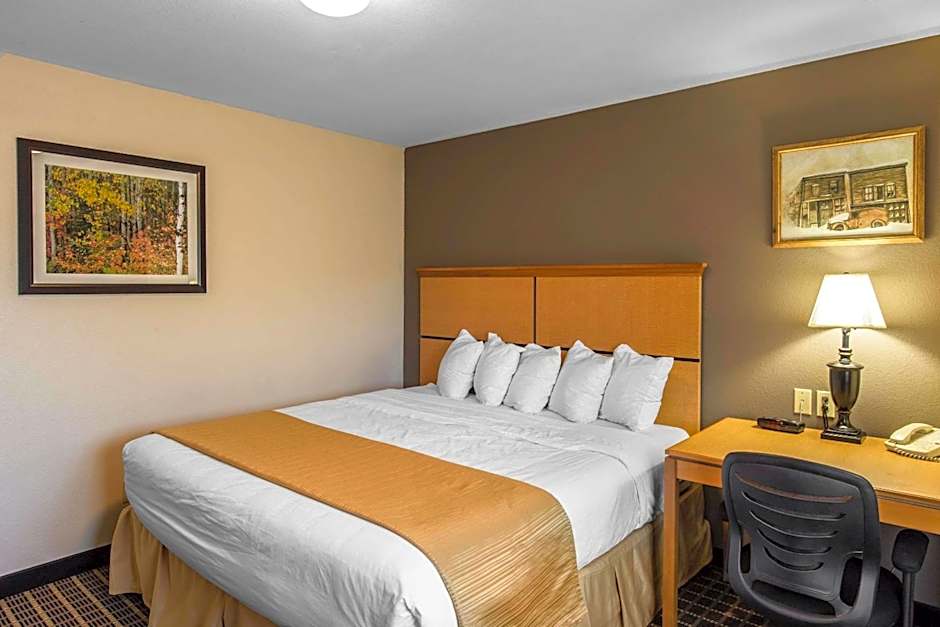 Quality Inn & Suites Silverthorne - Copper Mountain