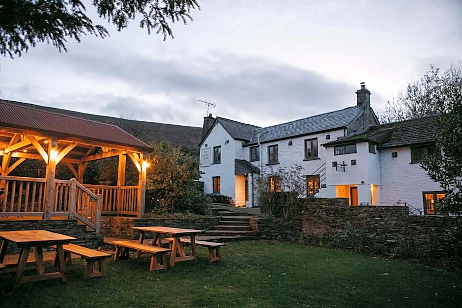 The Bulls Head Wild Cabins