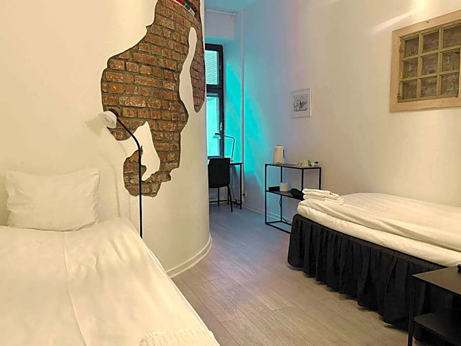 Hotel Lemonade