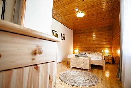 One-Bedroom Apartment (3 Adults)