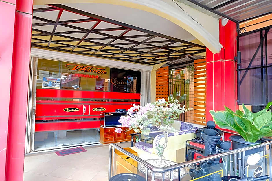 Pandawa Guest House @ Ngaliyan Square Mitra RedDoorz