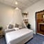 Secret Place Hotel and Restaurant