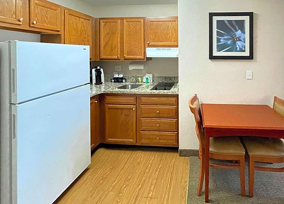 Smart Suites, an Ascend Collection Hotel