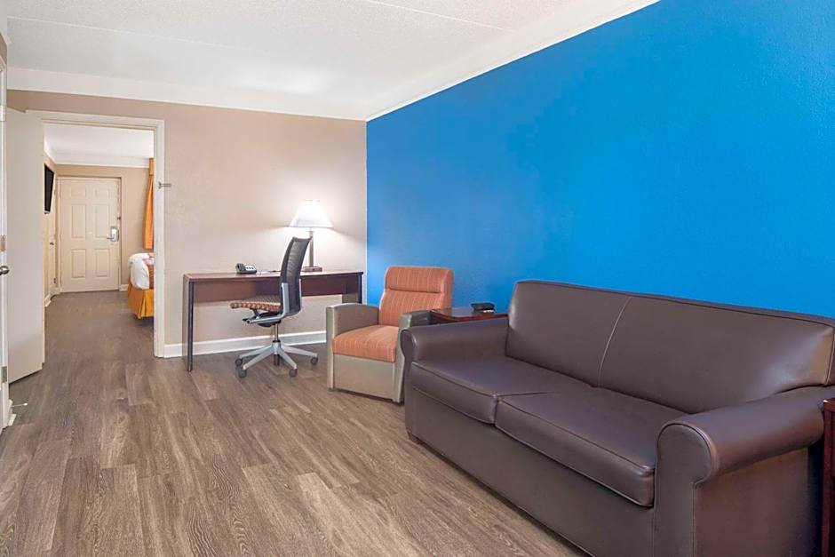 Budget Inn & Suite Atlanta Marietta Stadium