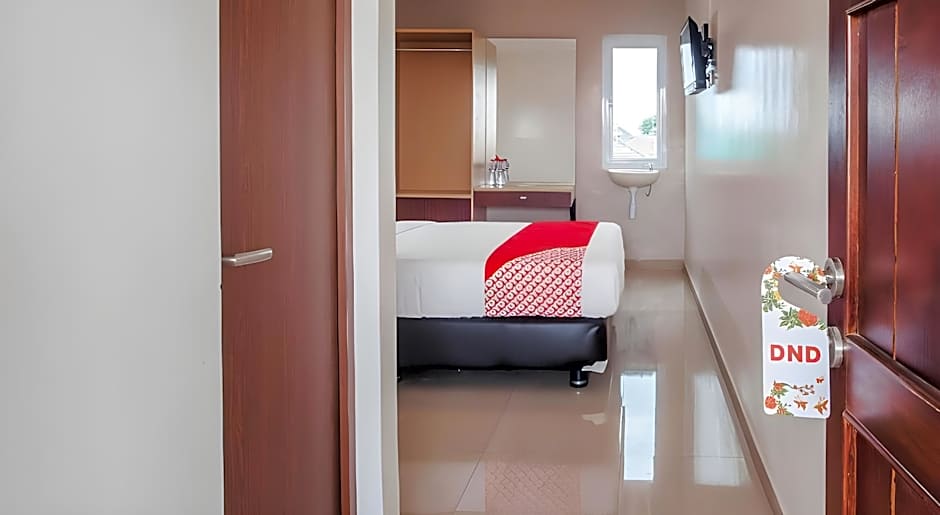 Capital O 134 Lg Residence