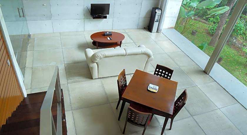 K Gallery Hotel