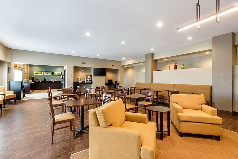 Sleep Inn & Suites West Des Moines near Jordan Creek