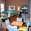 Holiday Inn Express Hotel & Suites Starkville By IHG