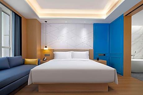 King Suite - Smoking