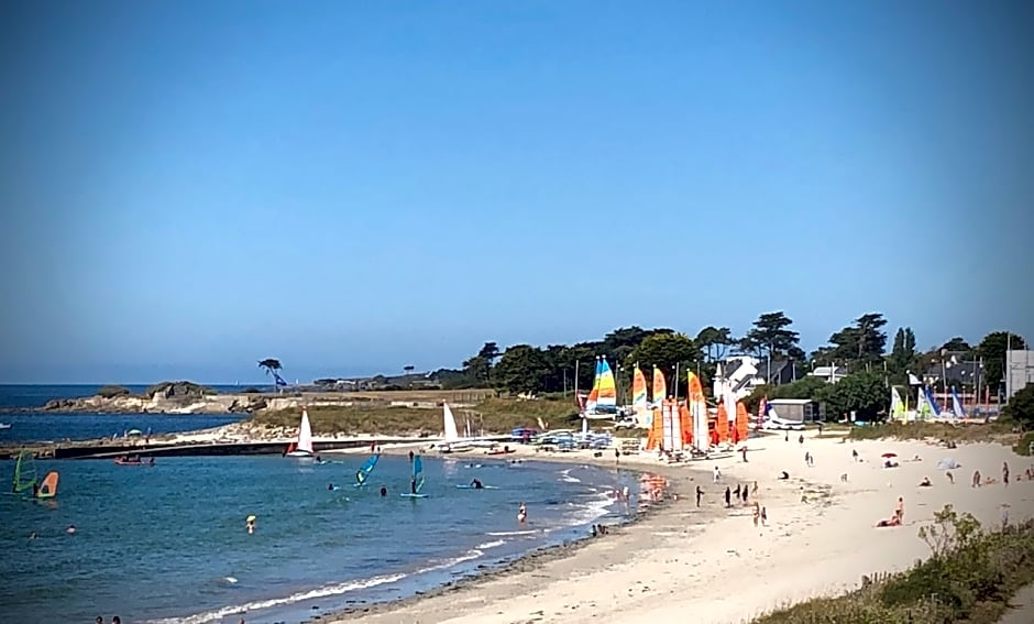 Logis Hotel & Restaurant Les Mouettes,Larmor Plage