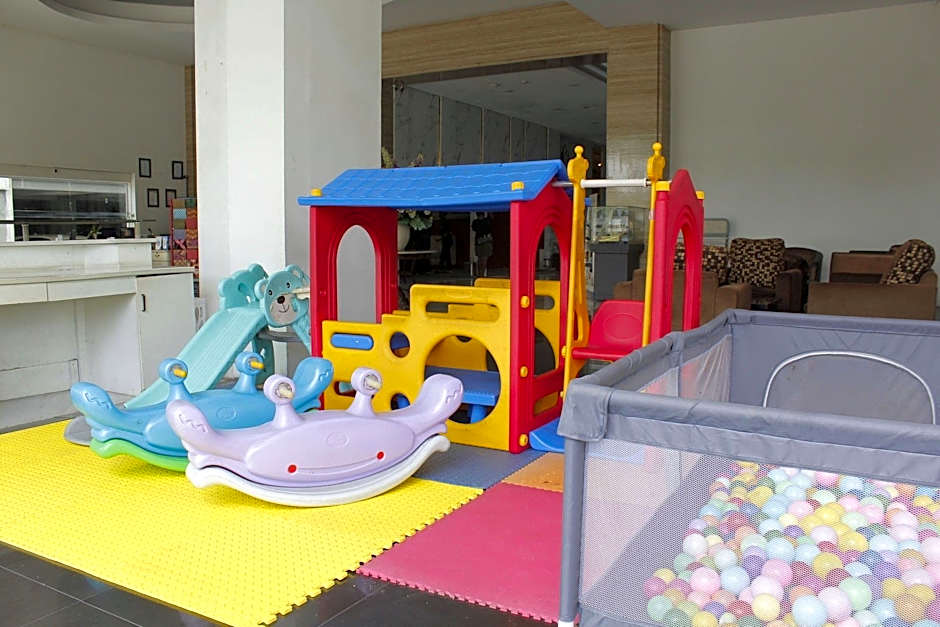 Lux Tychi Hotel Malang