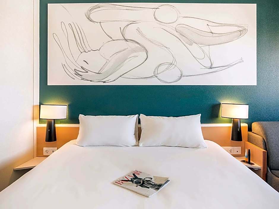 ibis Valencia Bonaire Airport Hotel