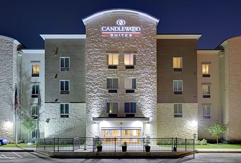 Candlewood Suites Dallas NW - Farmers Branch, an IHG Hotel