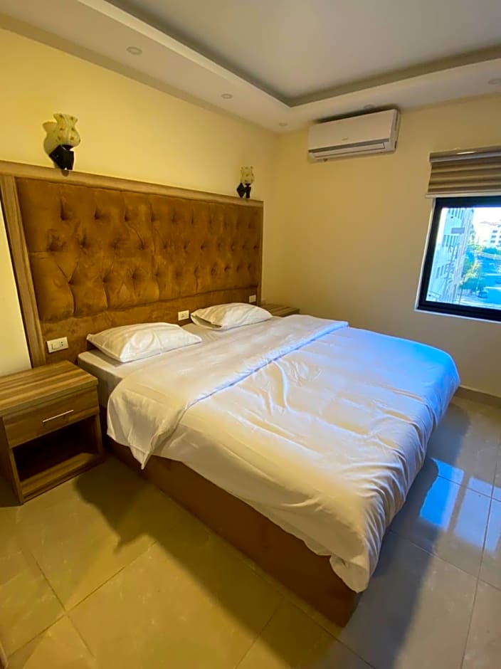 Al Fawanes Hotel Apartments