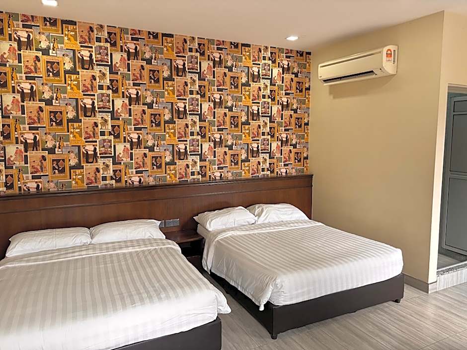 Islander Lodge by LWE