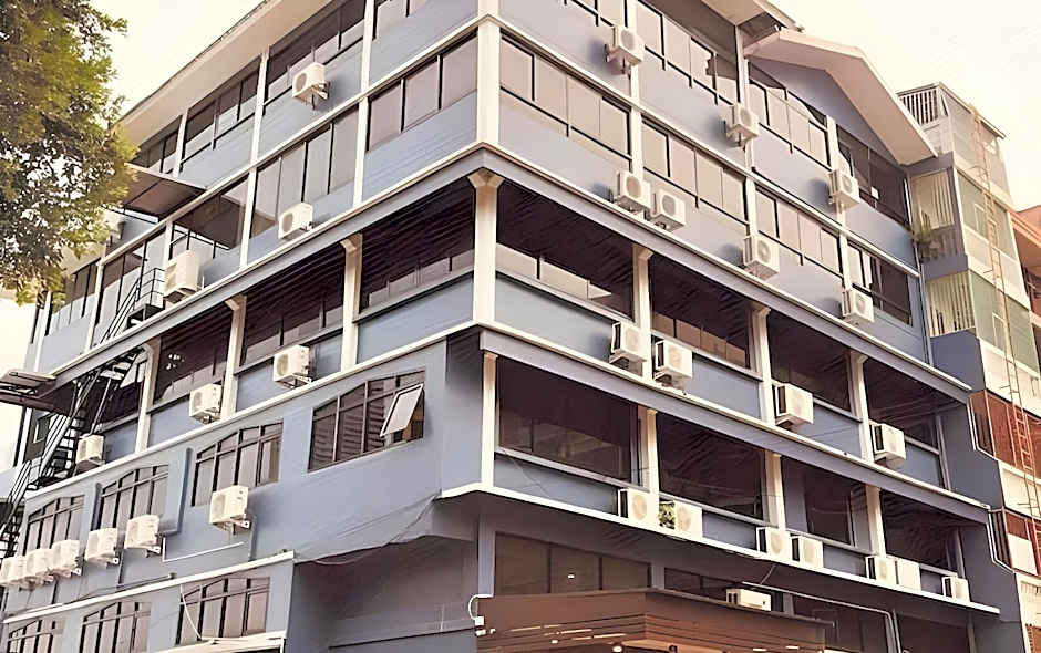 Anandpura Riverside Hotel