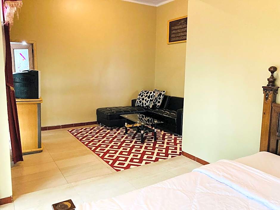 Flamboyan Homestay 1 Dieng Syariah RedPartner