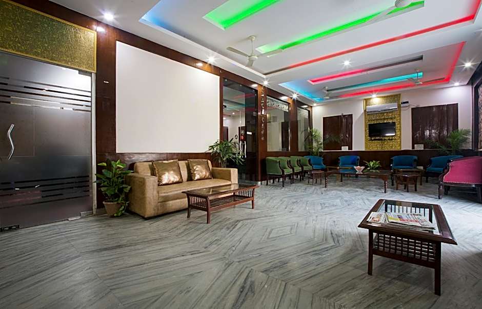 Airport Hotel Olive & Blue