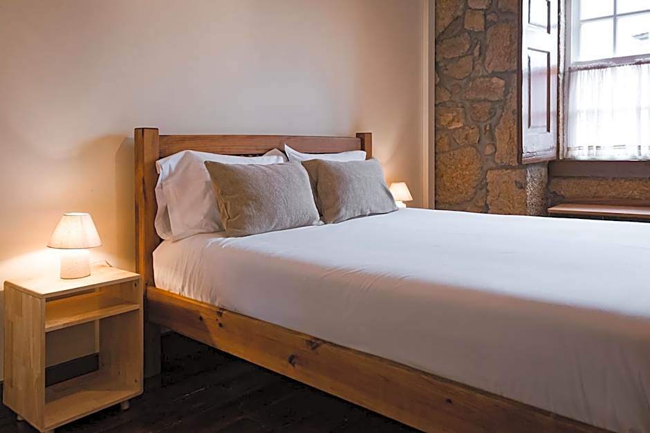 Quinta da Portela - Casa Visconde Arneiros - by RowdHouses