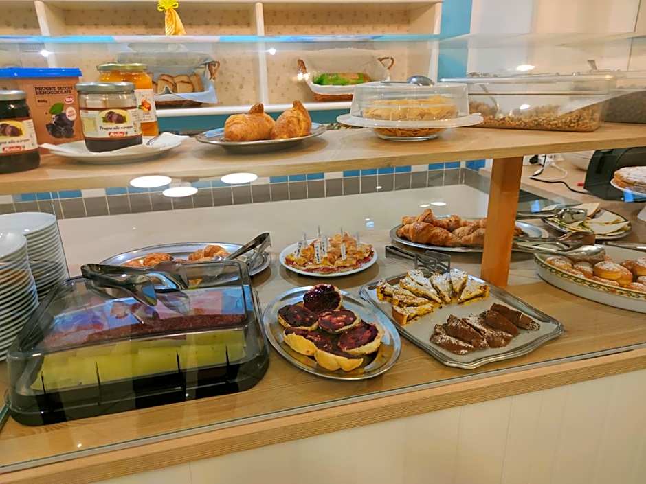 Hotel Adria B&B - Colazione fino alle 12