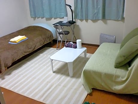 Double Room with Shared Bathroom - Non-Smoking