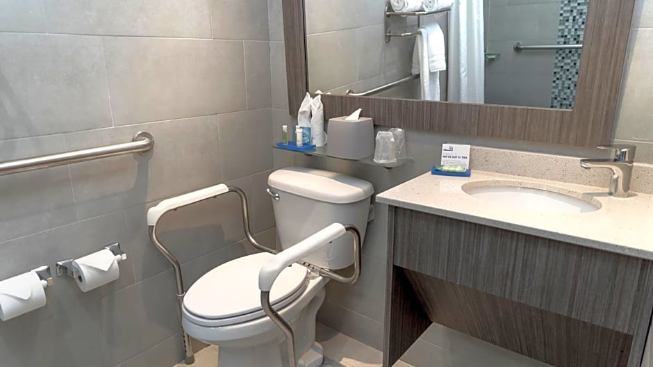 Holiday Inn Express San Juan Condado, an IHG Hotel