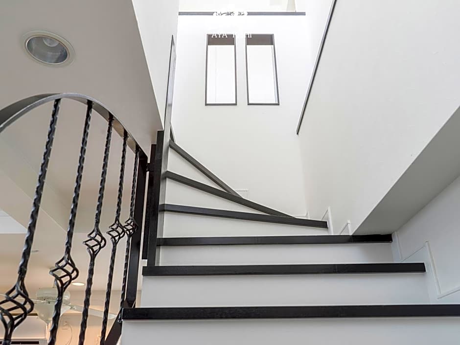 Photo 1 of 22 of Maisonette