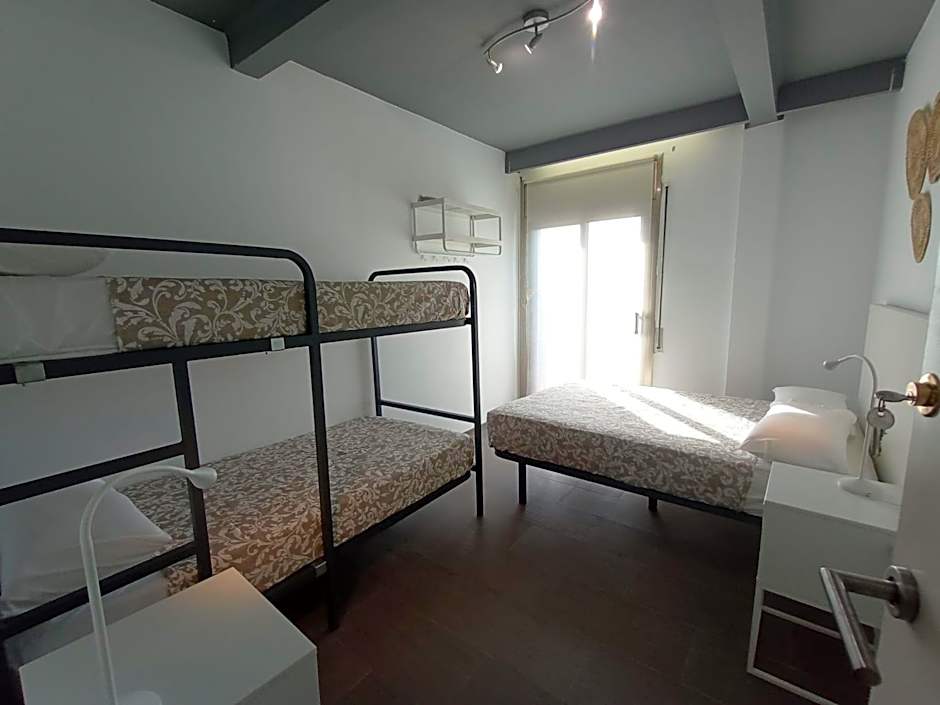 Plaza Universitat Private Rooms