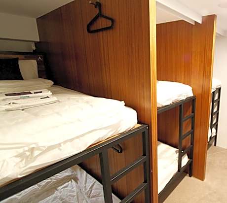 Bed in 6-Bed Mixed Dormitory Room