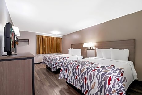 Deluxe Room with Two Queen Beds Smoke Free