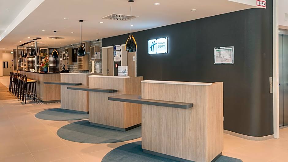 Premier Inn Mannheim City Centre