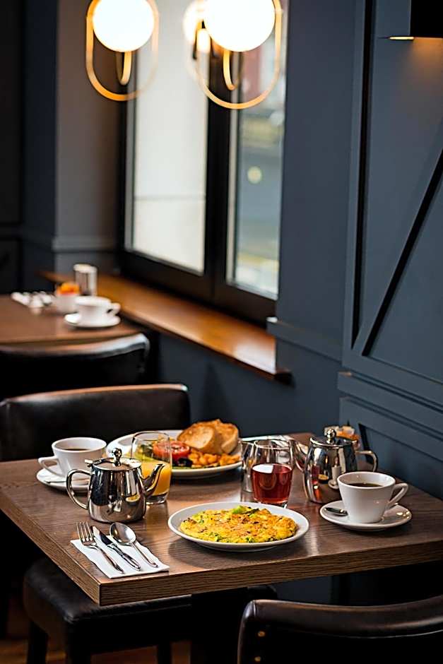 George Limerick Hotel