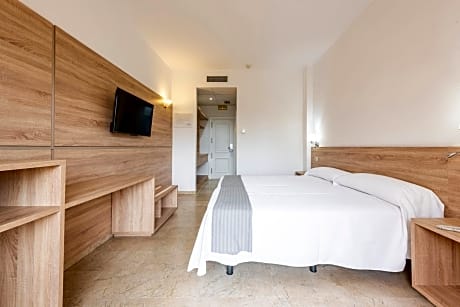 Twin Room - August Fair