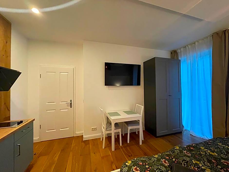 Boutique Hotel Pension Luisengrün Küche 1Gbs WLAN Netflix Disney MagentaTV